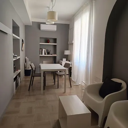 בית הארחה Osilo Rooms 3*