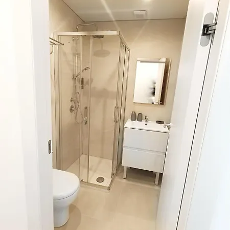 Osilo Rooms בית הארחה